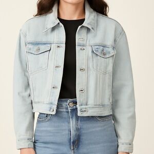 Wild Fable Distressed Light Wash Cropped Denim Jacket – Size M